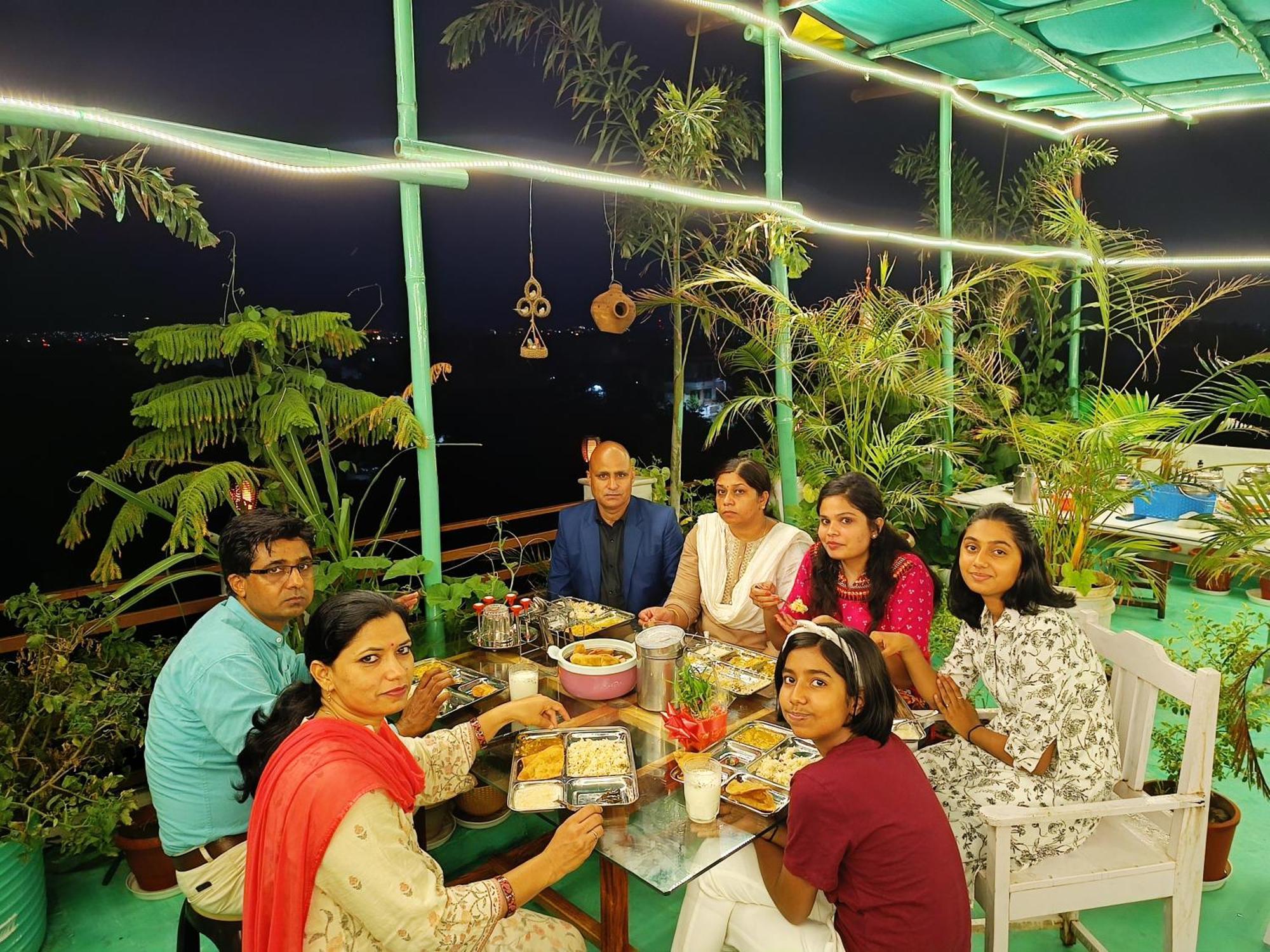 Appartement Choudhary White House Udaipur Extérieur photo