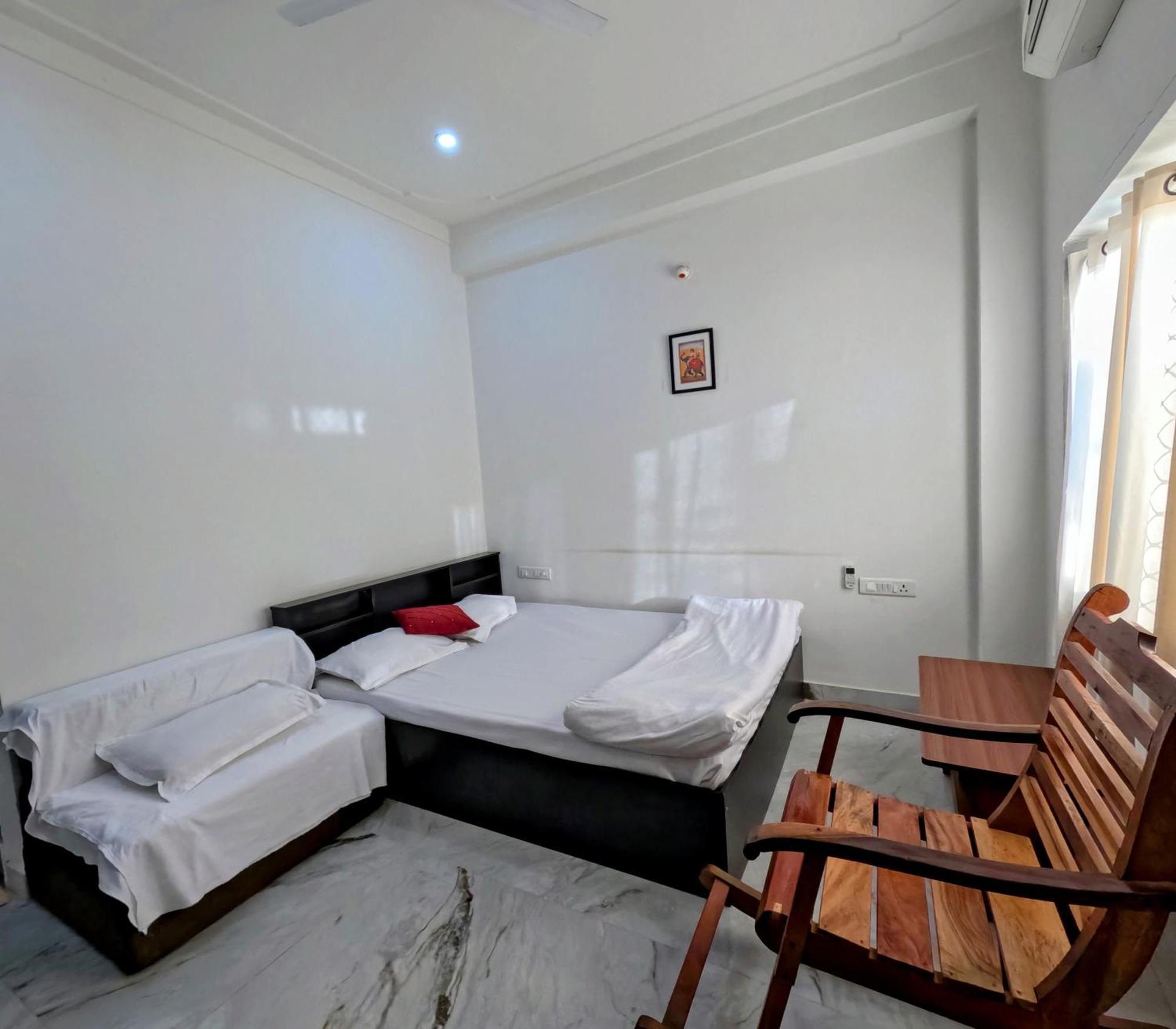 Appartement Choudhary White House Udaipur Extérieur photo